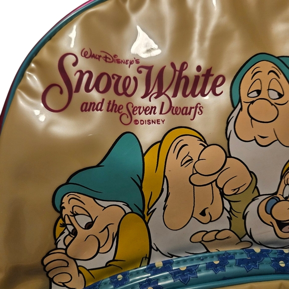 Vintage Disneys Snow White and the Seven Dwarfs Backpack - Picture 3 of 10